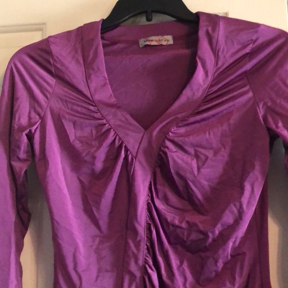 Cute lavender top - Picture 2 of 3